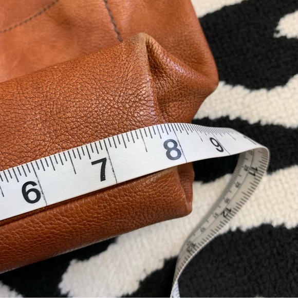 Fossil Amelia Brown Leather Crossbody Bag - Picture 6 of 10